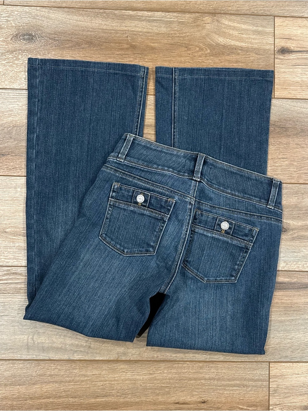 WHITE HOUSE BLARK MARKET Casual Y2k Low-rise Americana Flare Jeans | Size 28”